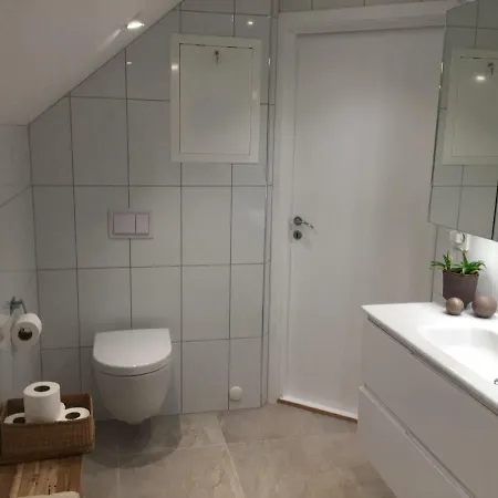 Idyllisk Sorlandshus بيت للعطل أريسُر