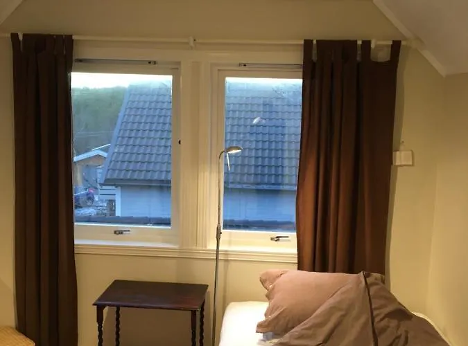 度假居 Idyllisk Sorlandshus 里瑟尔