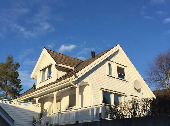 Idyllisk Sorlandshus 度假居