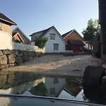 Idyllisk Sorlandshus 度假居 *